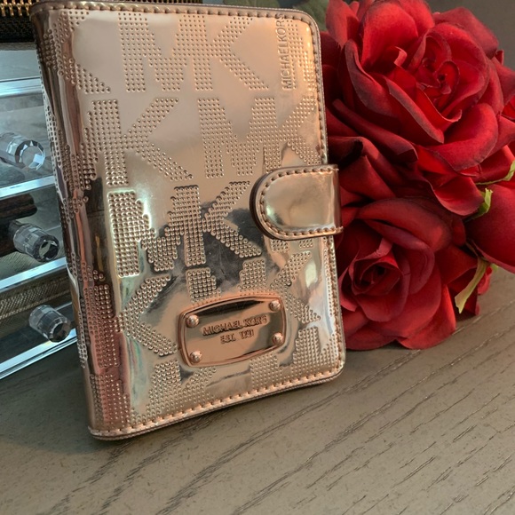 Michael Kors Accessories - Michael Kors Passport cover